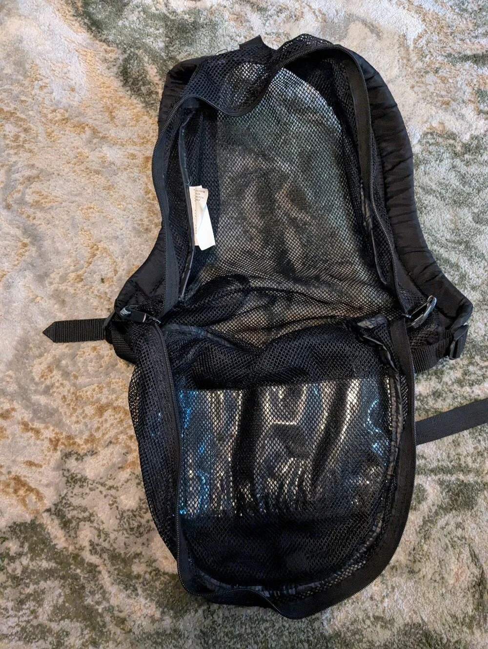 Eastsport -Black Men's Mesh Sling Backpack